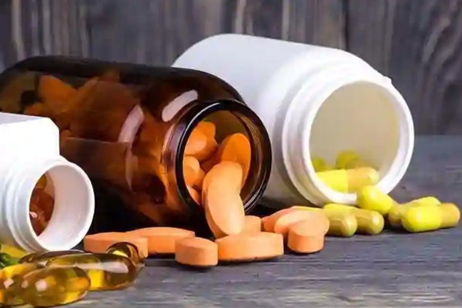 পশ্চিমি দেশগুলির যে সব সংস্থা বর্তমানে রাশিয়ায় ওষুধ সরবরাহ করছে, সেগুলি বেশির ভাগই মাঝারি বা ছোটখাটো মাপের সংস্থা। উপরন্তু, এলি লিলি, বেয়ার, ফাইজ়ার, এমএসডি এবং নোভারটিসের মতো বড় আন্তর্জাতিক ওষুধ সংস্থা রাশিয়ায় ওষুধ নিয়ে নতুন গবেষণা বন্ধ করে দিয়েছে।