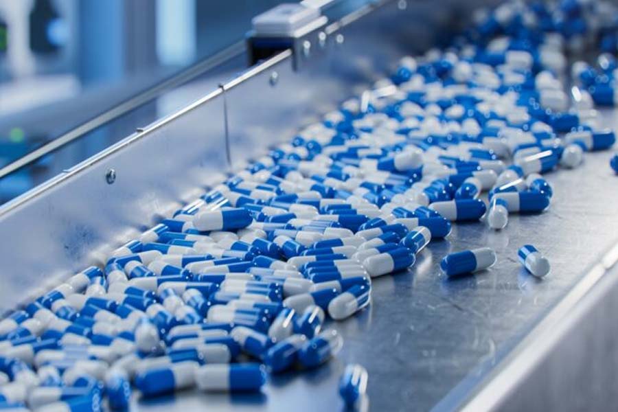 রাশিয়ায় ওষুধ সরবরাহকারী দেশগুলির মধ্যে ব্রিটেন এবং পোল্যান্ডের রফতানি কমেছে। প্রসঙ্গত, গত বছর থেকেই রাশিয়ায় প্রথম বারের জন্য ওষুধ সরবরাহ শুরু করেছে সংযুক্ত আরব আমিরশাহি, আর্মেনিয়া এবং কিউবা।