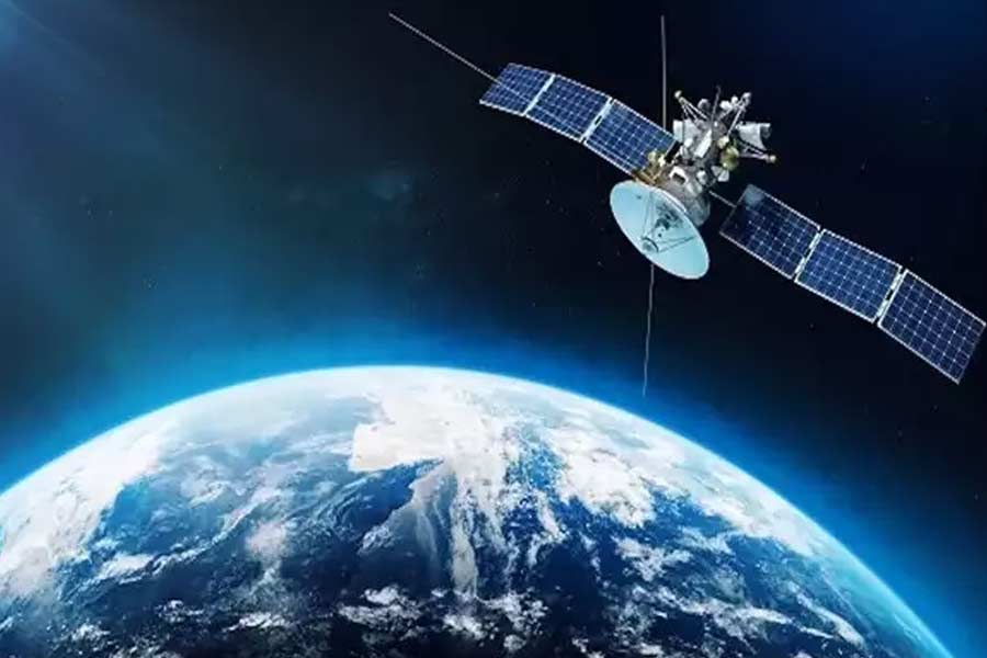 দেশীয় পদ্ধতিতে তৈরি রুবিডিয়াম ঘড়িটি গত বছরের মে মাসে দশম এবং সর্বশেষ দিকনির্ণায়ক উপগ্রহের মাধ্যমে মহাকাশে পাঠানো হয়েছে।