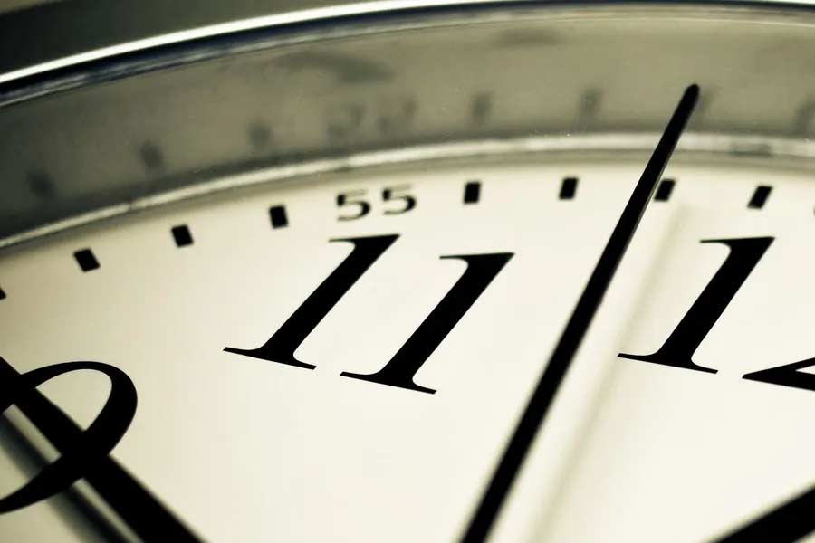 এর আগে ইসরোর উপগ্রহগুলিতে ইউরোপীয় সংস্থা ‘অ্যাস্ট্রিয়াম’ থেকে আমদানি করা পরমাণু ঘড়ি ব্যবহার করা হত। ‘নাবিক’-এর প্রথম সাতটি উপগ্রহের প্রতিটিতে তিনটি করে রুবিডিয়াম ঘড়ি ছিল। 