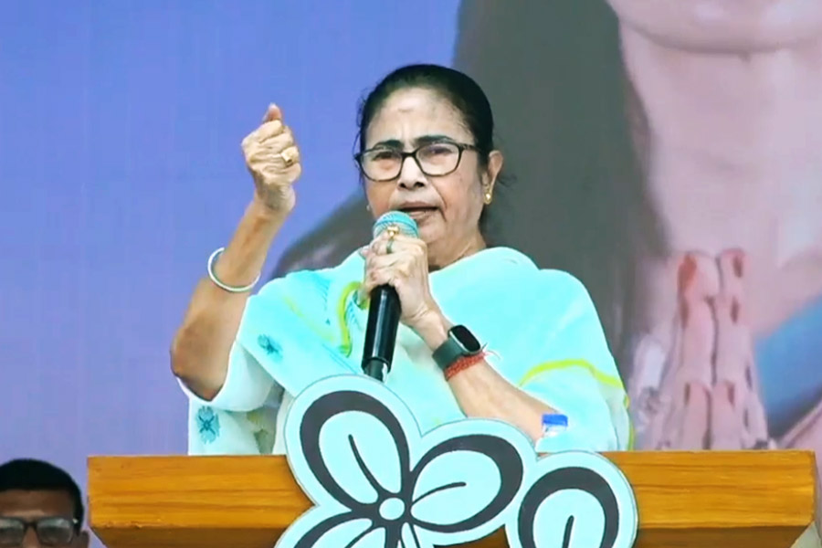 ধুবুলিয়ায় মমতা বন্দ্যোপাধ্যায়।