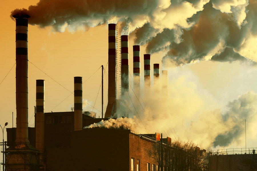 বেঙ্গালুরুর ইন্ডিয়ান ইনস্টিটিউট অফ সায়েন্স (আইআইএসসি) বালির এই বিকল্প তৈরি করেছে। কলকারখানা থেকে যে ধোঁয়া বার হয়, তার মধ্যে থাকে কার্বন-ডাই-অক্সাইড। সেই কার্বন-ডাই-অক্সাইড জমে থাকে মাটি, নির্মাণ-বর্জ্যের মধ্যে। সেখান থেকেই তা সংগ্রহের চেষ্টা চলছে।