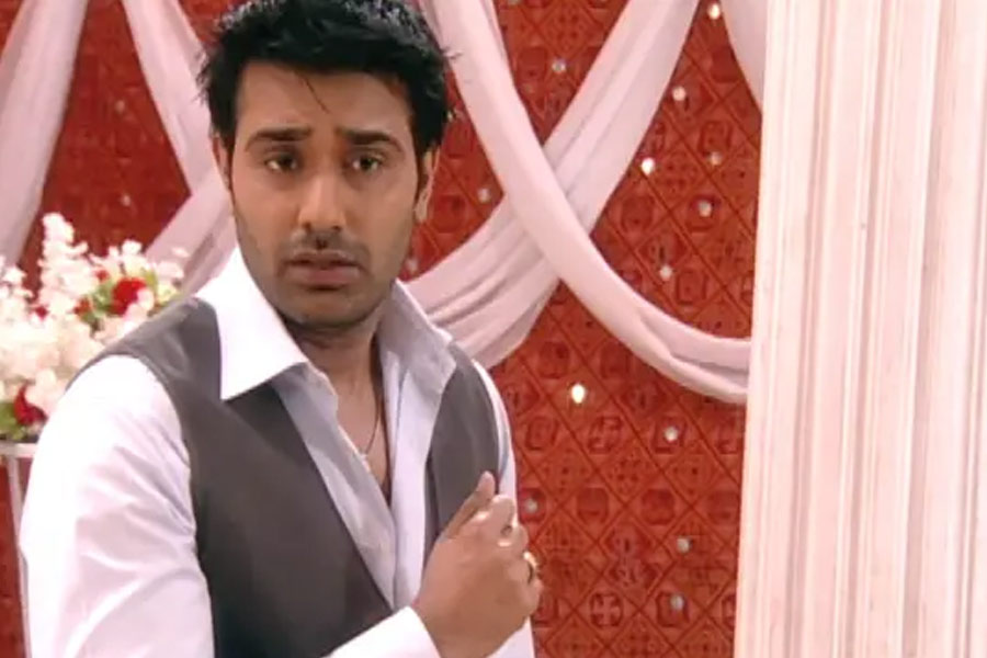 ২০১৩ সালের মে মাসে সঞ্জীতকে হাসপাতালে ভর্তি করানো হয়। স্বাস্থ্যপরীক্ষার পর মস্তিষ্কে এক ধরনের ভাইরাসের সংক্রমণ ধরা পড়ে। চিকিৎসকেরা তাঁকে ভেন্টিলেশনে রাখার সিদ্ধান্ত নিলেও আর সুস্থ হয়ে ফিরতে পারেননি সঞ্জীত। ২৩ মে মাত্র ৩৮ বছর বয়সে শেষ নিশ্বাস ত্যাগ করেন তিনি।