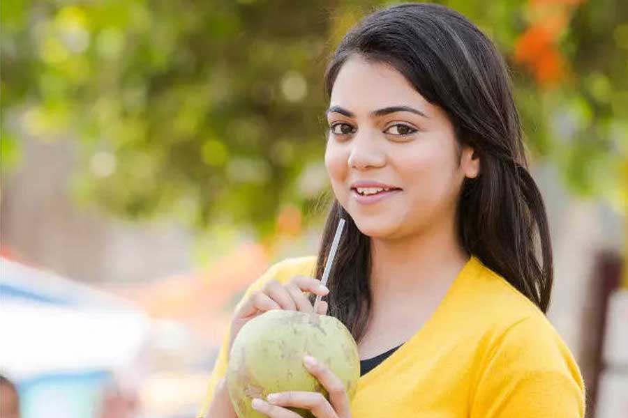 Benefits of drinking coconut water for skin
