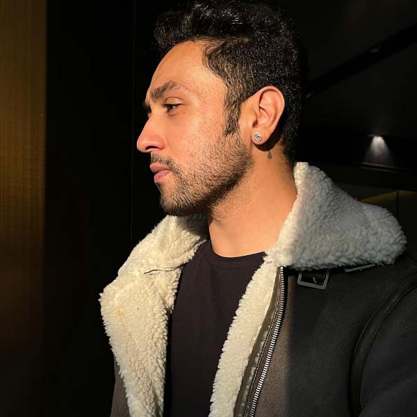  Adhyayan Suman