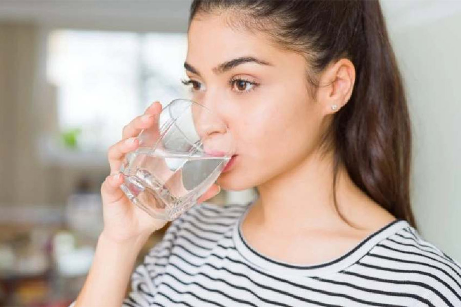Drinking water before, during or after meals and its impact on digestion dgtl