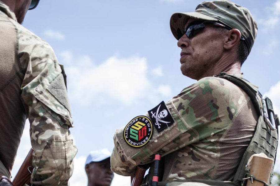 কিন্তু শুধুই কি নাইজারের সেনার ডাকে সাড়া দিয়ে সে দেশে এসেছে রাশিয়া? না কি নেপথ্যে রয়েছে ইউরেনিয়ামের বিশাল ভান্ডারের দখল নেওয়ার চেষ্টা? অস্থির নাইজারের দিকেই আপাতত চোখ থাকবে বিশ্বের।