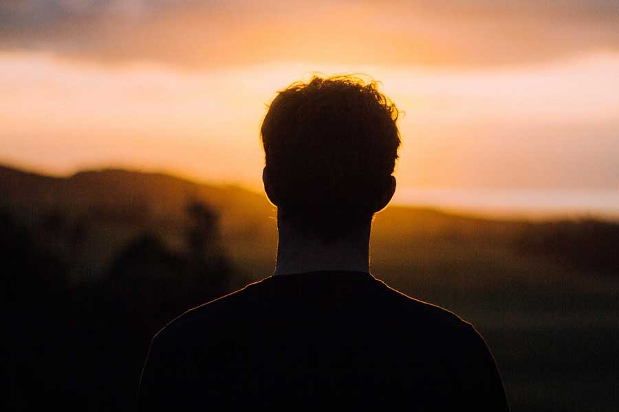 শুধু হিন্দি ফিল্মজগতেই নয়, দক্ষিণী ইন্ডাস্ট্রিতেও এমন অভিনেতা রয়েছেন যাঁরা অর্থাভাবের মধ্যে দিন কাটিয়েও ধাপে ধাপে নিজের স্বপ্নপূরণ করেছেন।