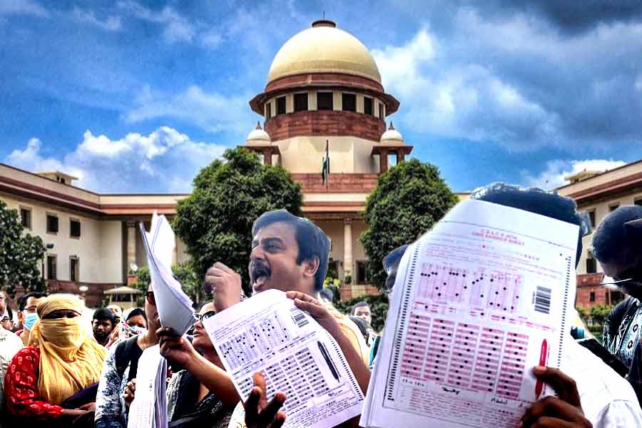Live updates of west bengal SSC jobs cancellation hearing in Supreme Court dgtl