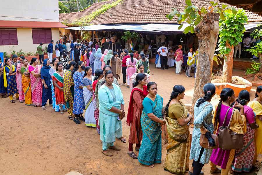 The voter turnout is estimated to cross 80 percent in Siuri, speculation rises
