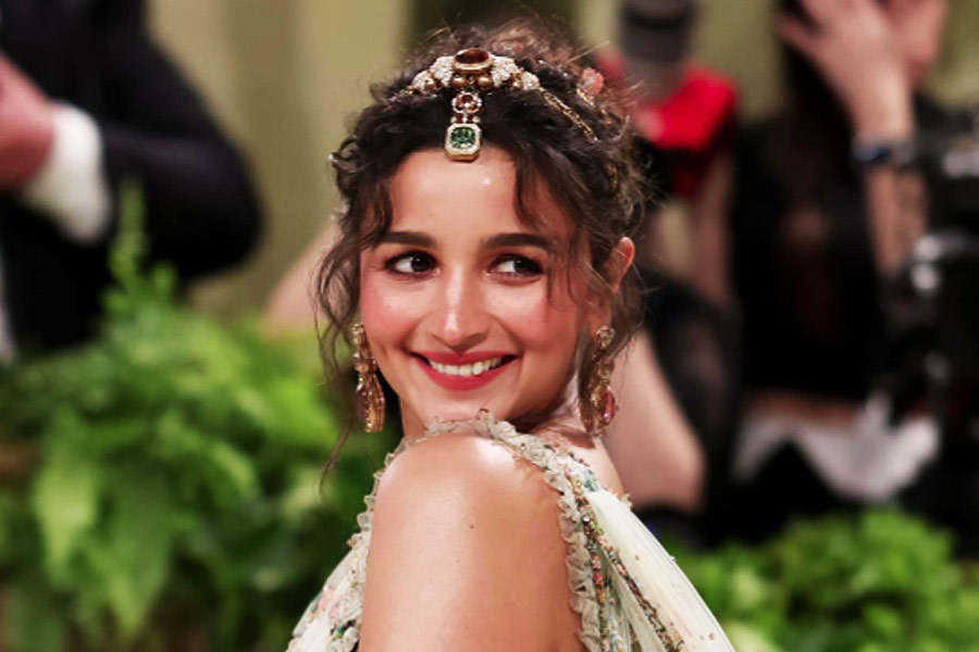 Alia Bhatt Makes a Stunning Appearance at Met Gala 2024 with a Sari dgtl