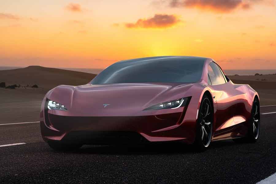 টেসলার যে গাড়িগুলি চিনে ইতিমধ্যেই চালু রয়েছে সেগুলির সাহায্যে চিনের সড়কব্যবস্থা নিরীক্ষণ করে সেই তথ্য আমেরিকা নিয়ে যাওয়ার অনুমতি চান ইলন। টেসলা সংস্থার অধিকর্তার কথা শুনে চমকে ওঠে চিন।