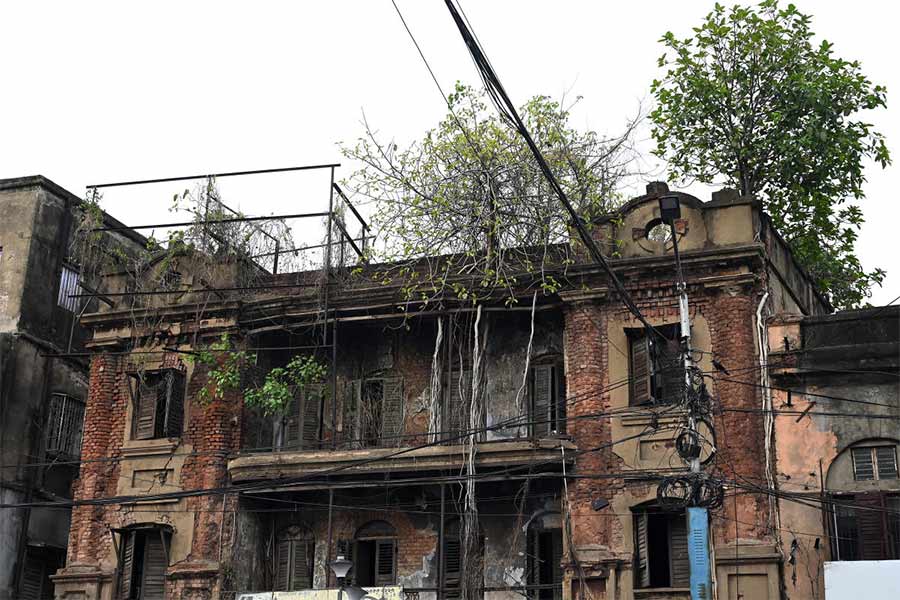 Concern rises with the condition of the old house of Kolkata's former mayor Gobinda Chandra Dey