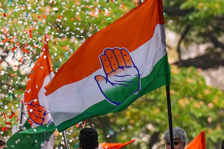 Congress is not giving candidates in Ghatal, AICC suspended candidature due to protests