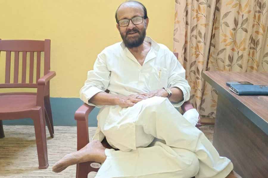 Lok Sabha Election 2024: Independent candidate Manoj Chakraborty out for election campaign to recover seats