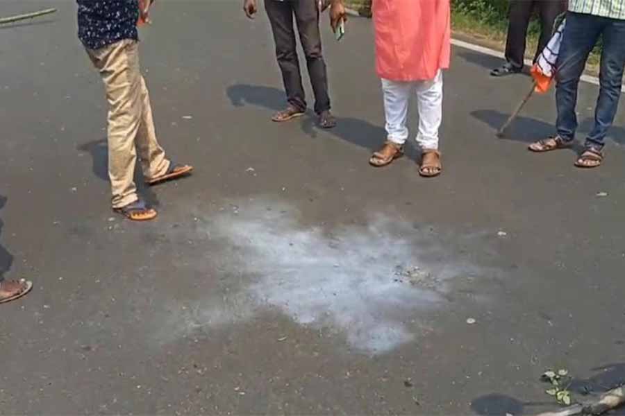 lok Sabha Election 2024: Bombing at BJP Candidate Soumendu Adhikari's road show at Bhupatinagar