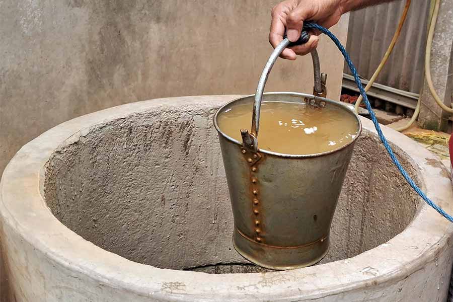 Residents of Balapara of Jalpaiguri getting ill after drinking impure water