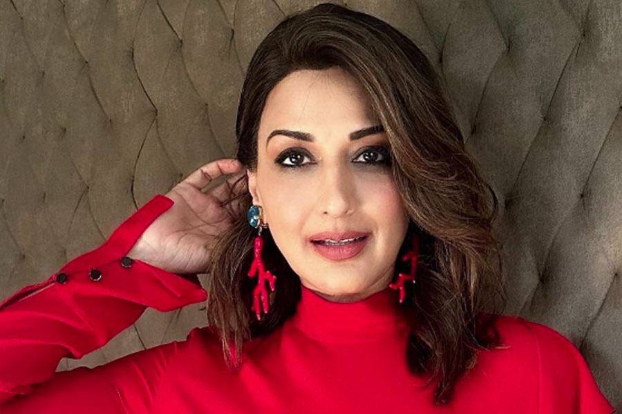 Actress Sonali Bendre reveals that she had 30 percent chance of surviving from cancer
