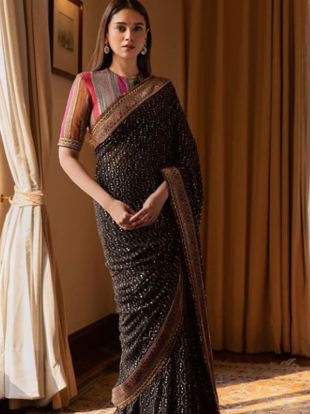 Bollywood actresses looking flawless in Sabyasachi Sarees dgtl