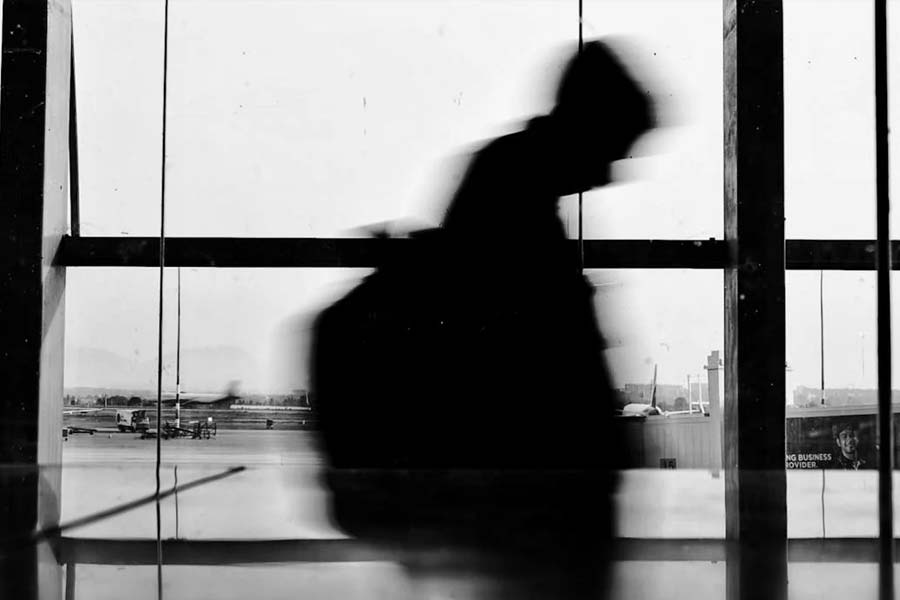 ভারত শীর্ষে থাকলেও তার দুই পড়শি বাংলাদেশ এবং পাকিস্তান ‘রেমিট্যান্স’-এর তালিকায় খানিকটা পিছনে। ৩ হাজার কোটি ডলার ‘রেমিট্যান্স’ নিয়ে পাকিস্তান রয়েছে ষষ্ঠ স্থানে। আর অষ্টম স্থানে থাকা বাংলাদেশ ২০২২ সালে ‘রেমিট্যান্স’ পেয়েছে ২ হাজার ১৫০ কোটি ডলার।