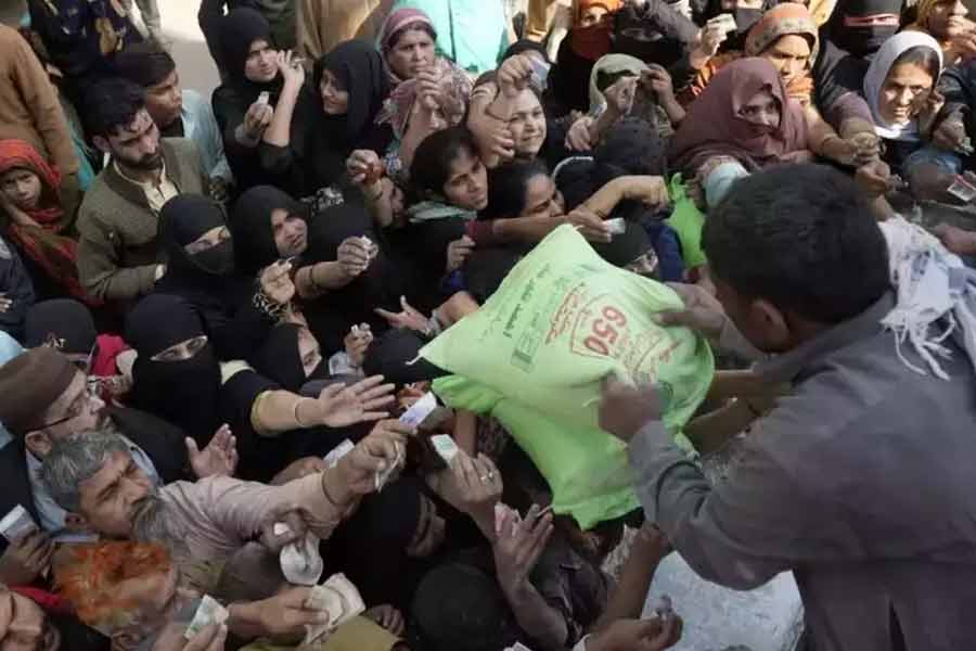 What is the Wheat Import Scam in Pakistan