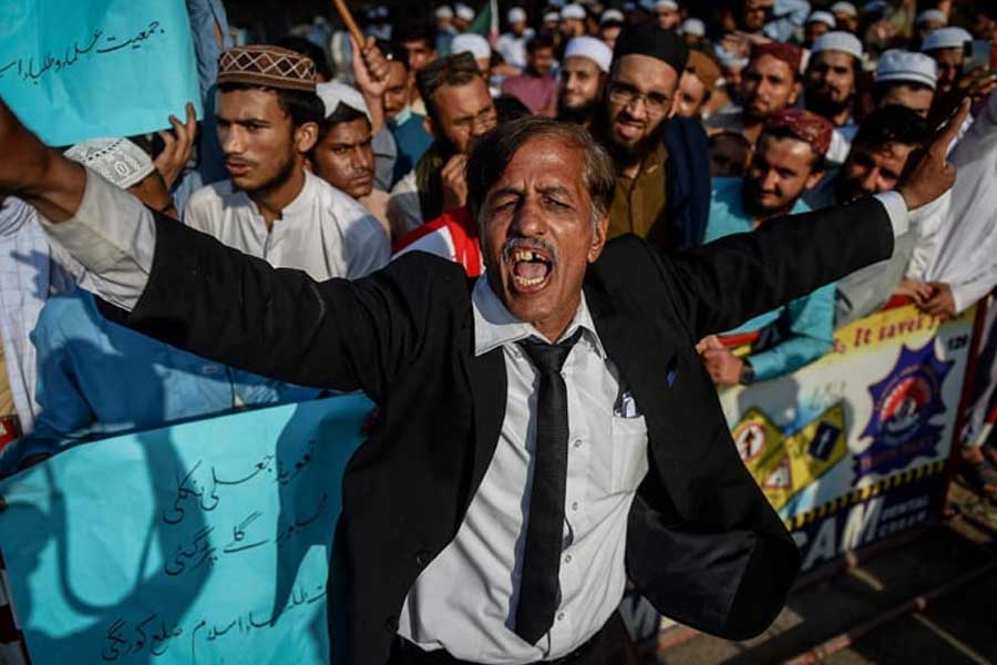 What is the Wheat Import Scam in Pakistan