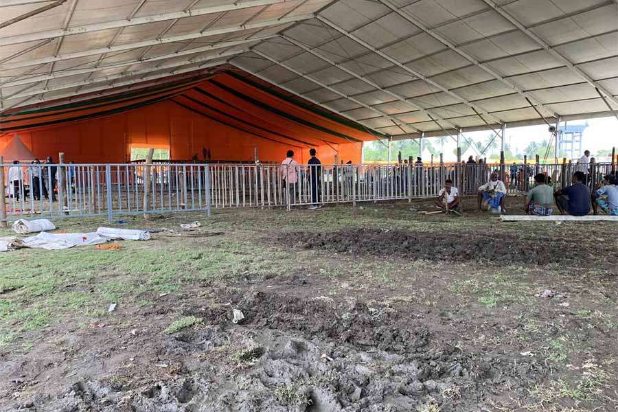 Lok Sabha Election 2024: Jilipi Ground of Kakinara being renovated before narendra Modi's rally