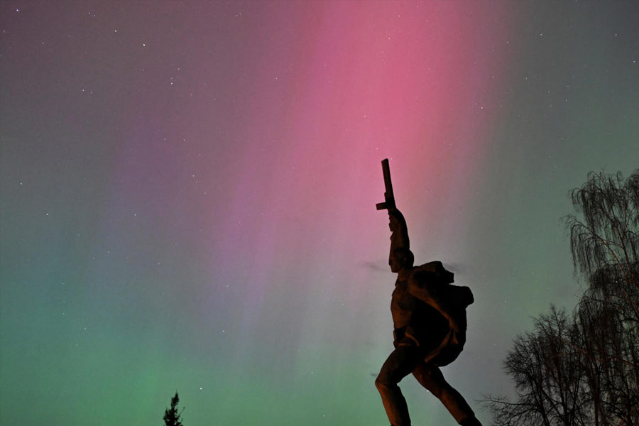 Auroras seen after recent solar storm are manmade, says Conspiracy Theorists