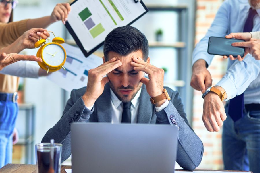 Effective tips to manage stress at workplace