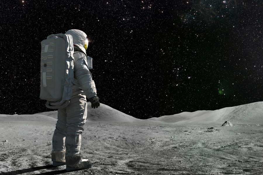 NASA plans to build a railway station in the Moon