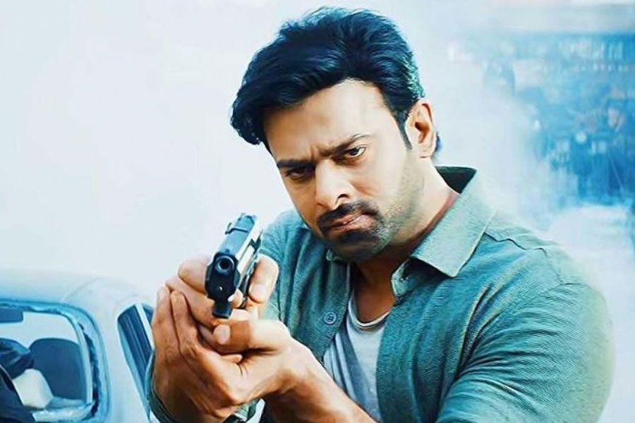 ২০১৯ সালে প্রেক্ষাগৃহে মুক্তি পায় ‘সাহো’। দক্ষিণী তারকা প্রভাসের সঙ্গে এই ছবিতে জু়টি বাঁধেন বলি অভিনেত্রী শ্রদ্ধা কপূর। বক্স অফিস থেকে এই ছবির মোট আয় ৪৩৩ কোটি টাকা।