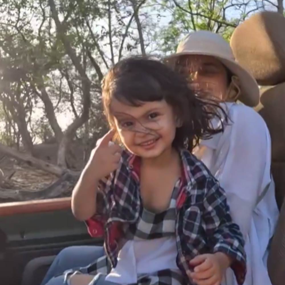 Sanjeeda Sheikh with her daughter