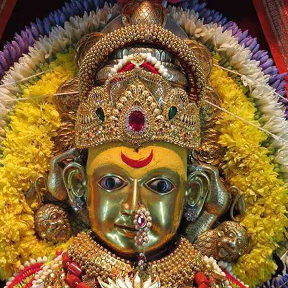 এই মন্দিরে পার্বতী হল দুর্গার নমনীয় এবং শান্ত রূপ। সেখান থেকেই এই মন্দিরের নামকরণ করা হয়েছে। এই মন্দির চত্বরের অভিনব স্থাপত্য মুগ্ধ করে। মন্দিরের প্রধান প্রবেশদ্বারে রূপোর কারুকার্য। পাহাড়ের কোলে মন্দিরটি দেখতে অনেকটা গম্বুজের মতো। দর্শনার্থীদের ভিড়ে সারা বছরই গমগম করে মন্দির চত্বর।