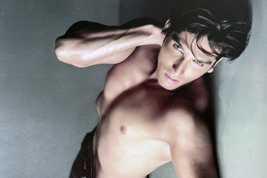 সমাজমাধ্যমে নতুন ছবির ঘোষণা করার পর এক বছর কেটে গেলেও কোনও ছবিতে দেখা যায়নি জায়েদকে। এমনকি তিন সপ্তাহ আগেও তিনি জানিয়েছেন যে তাঁর নতুন ছবি মুক্তি পেতে চলেছে খুব তাড়াতাড়ি। সম্প্রতি একটি মিউজ়িক ভিডিয়োয় অভিনয় করতে দেখা গিয়েছে তাঁকে।