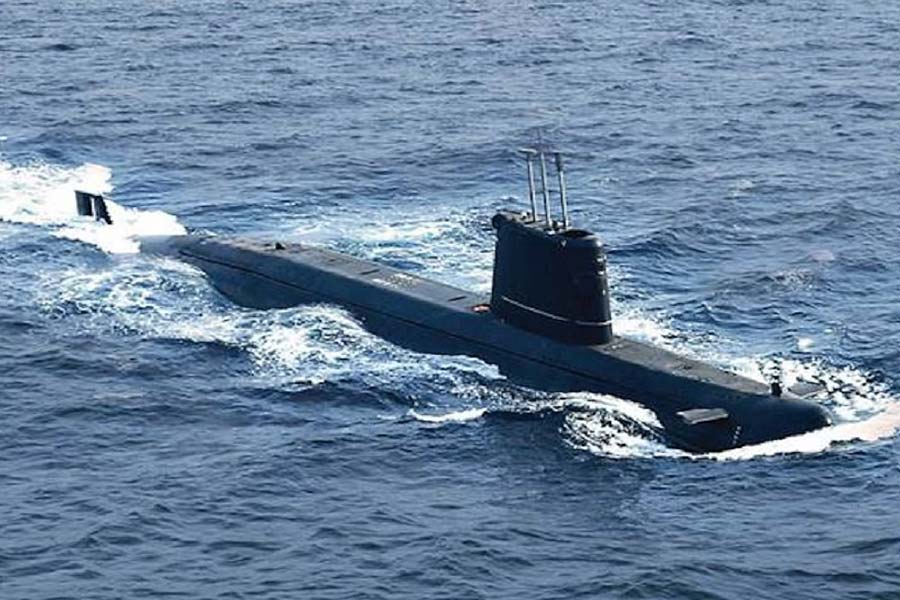 Pakistan buying fighter jets, submarines despite the economic crisis 