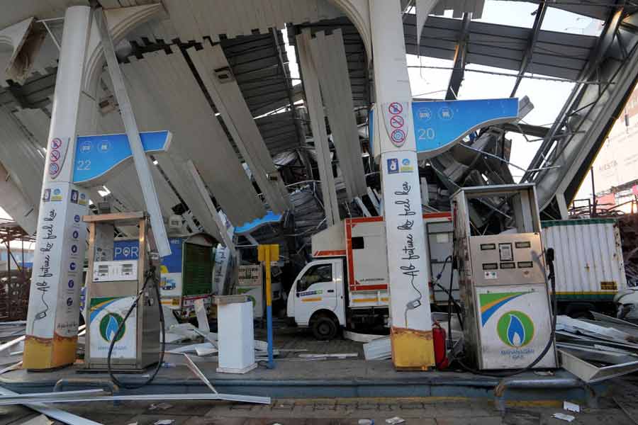 All need to know about Bhavesh Bhide, owner of collapsed hoarding of Mumbai