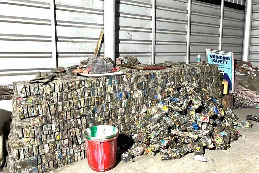 Revolutionary step from ECL after they made Bricks from plastic waste