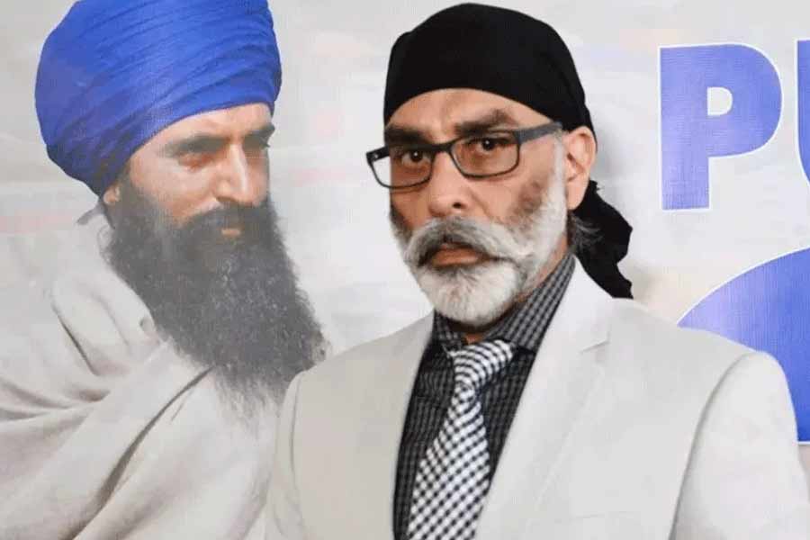 রাশিয়ার অবশ্য বক্তব্য, পন্নুনকে হত্যার ষড়যন্ত্র করায় ভারতীয়দের যুক্ত থাকার যে অভিযোগ উঠছে, তা নিয়ে আমেরিকা এখনও কোনও ‘বিশ্বাসযোগ্য প্রমাণ’ হাজির করতে পারেনি।