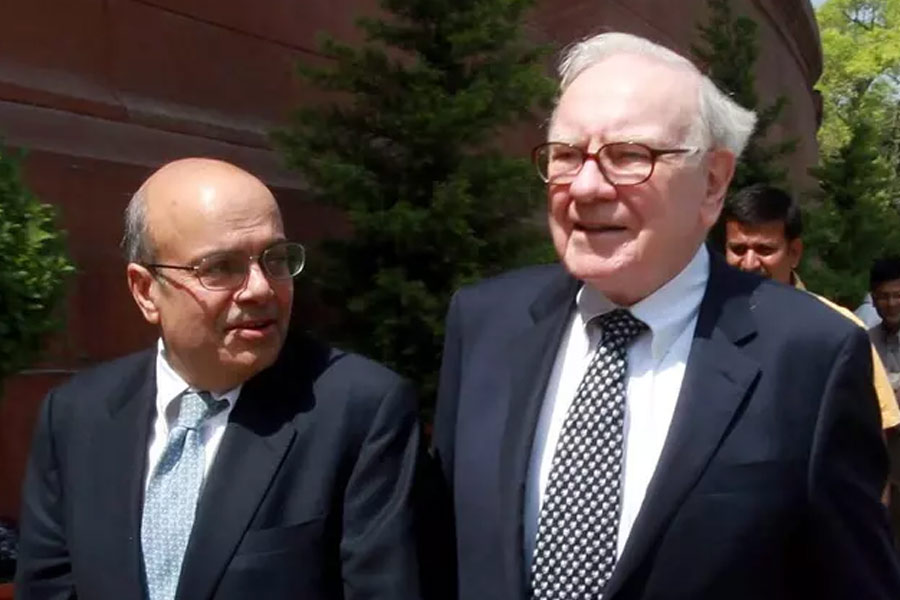 The right hand of world’s 8th richest man Warren Buffett who is Ajit Jain 