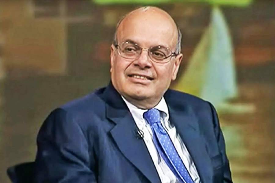 The right hand of world’s 8th richest man Warren Buffett who is Ajit Jain 