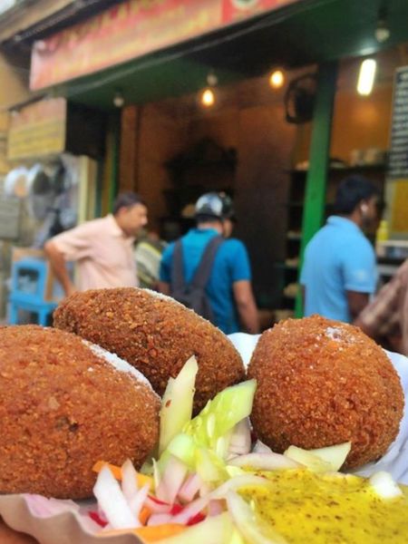 Top 7 places in Kolkata to enjoy street food in 2024 dgtl
