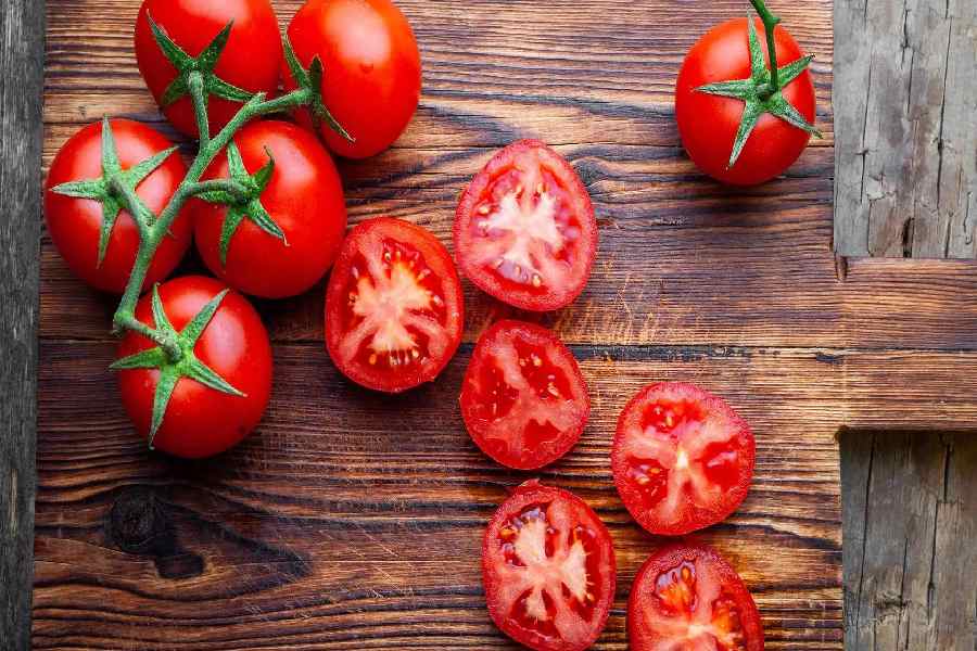 Tips to Use Tomatoes for Removing Tan dgtl