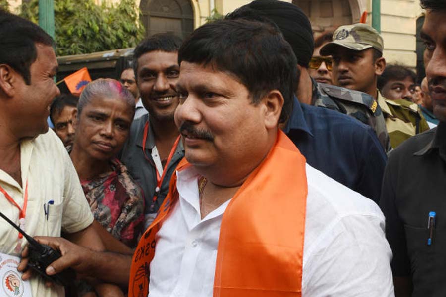 Lok sabha fifth phase dip in crimes committed by candidates 