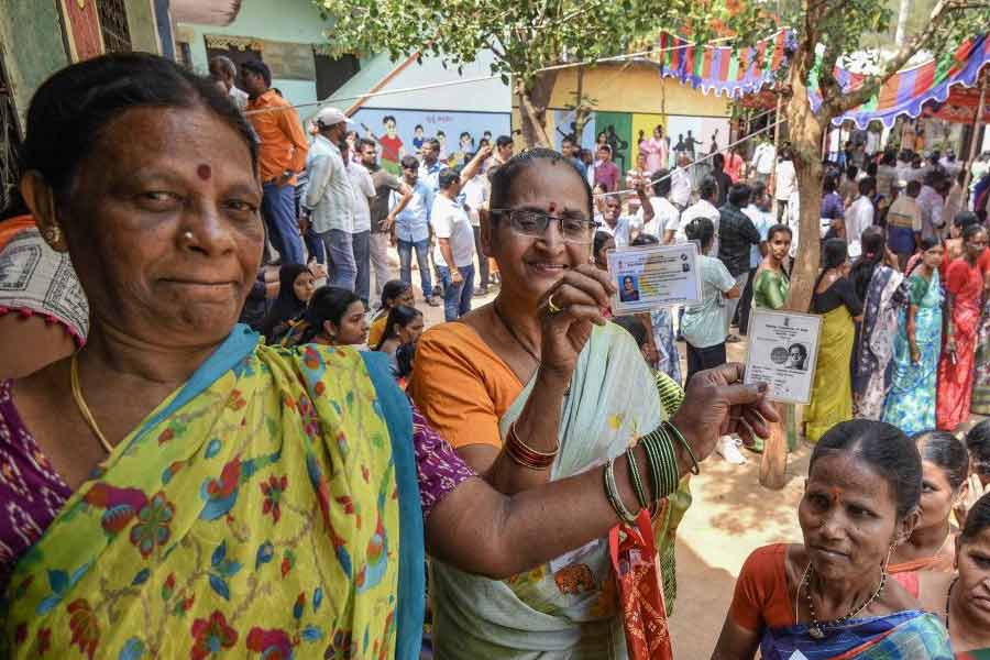 Lok sabha fifth phase dip in crimes committed by candidates 