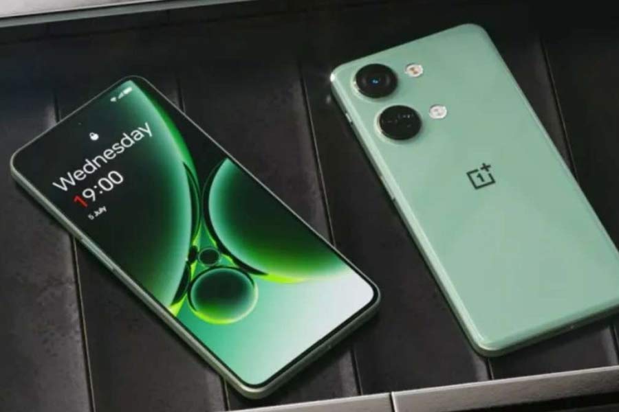 Best smartphones you can buy under Rs. 30000