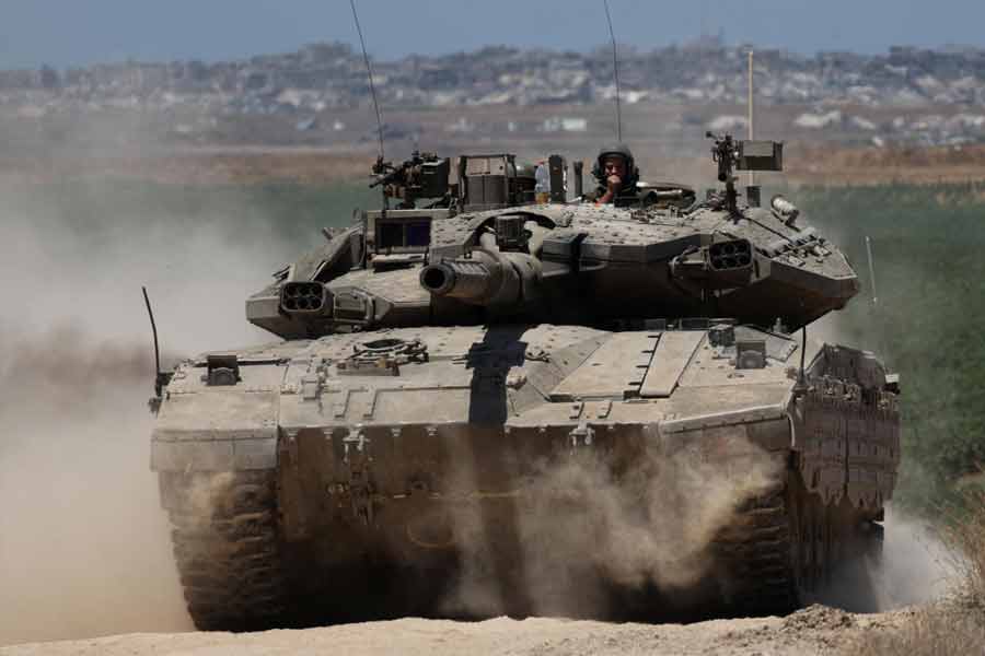 পশ্চিম এশিয়ার যুদ্ধে স্পেনের অবস্থান যথেষ্ট তাৎপর্যপূর্ণ। প্রথম থেকেই গাজ়ায় ইজ়রায়েলের যাবতীয় হামলার বিরোধিতা করে এসেছে স্পেন। পশ্চিম এশিয়ায় শান্তি স্থাপনের দাবি জানিয়েছে তারা।