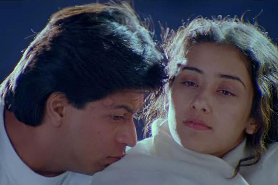 ‘দিল সে’ ছবিতে প্রীতি ছাড়াও শাহরুখের সঙ্গে অভিনয়ের সুযোগ পেয়েছিলেন মনীষা কৈরালা। তা ছাড়া ‘গুড্ডু’ ছবিতেও শাহরুখ এবং মনীষাকে একসঙ্গে অভিনয় করতে দেখা যায়। ‘অচানক’ ছবিতে নায়িকার ভূমিকায় মনীষা থাকলেও শাহরুখকে দেখা গিয়েছিল ক্যামিয়ো চরিত্রে।