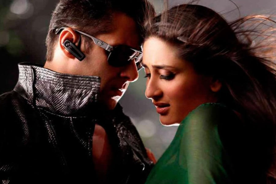 ‘কিঁউ কি’, ‘ব়ডিগার্ড’, ‘মি অ্যান্ড মেসার্স খন্না’ এবং ‘বজরঙ্গি ভাইজান’ ছবিতে সলমনের সঙ্গে অভিনয় করতে দেখা যায় করিনাকে। ২০১২ সালে প্রেক্ষাগৃহে মুক্তি পায় ‘দবং ২’। সলমন অভিনীত এই ছবিতে একটি নাচের দৃশ্যে অভিনয় করেছিলেন করিনা।