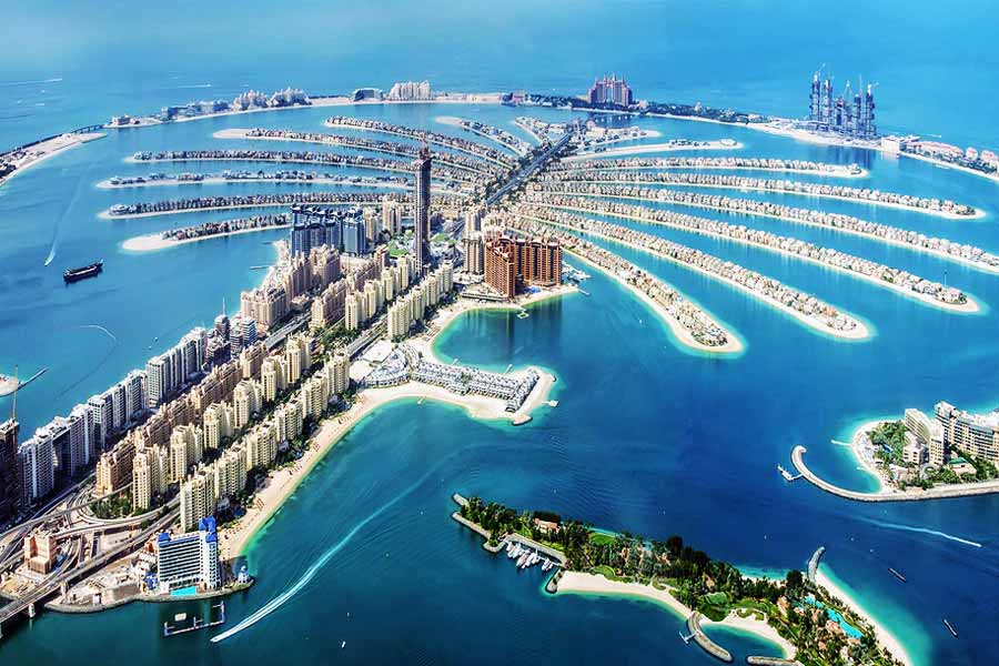 রিপোর্টটির নাম ‘দুবাই আনলক্‌ড’। পাকিস্তানের সংবাদমাধ্যম ডনের তথ্য অনুযায়ী, ওই রিপোর্টে ২০২০ সাল থেকে ২০২২ সালের মধ্যে দুবাইয়ে কে কত সম্পত্তি কিনেছেন, কে কত সম্পত্তির মালিক, তার খতিয়ান রয়েছে।