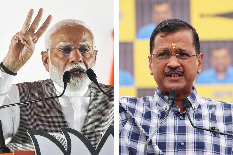 Arvind Kejriwal claim that PM launched \\\'Operation Jhaadu\\\' to jail AAP leaders